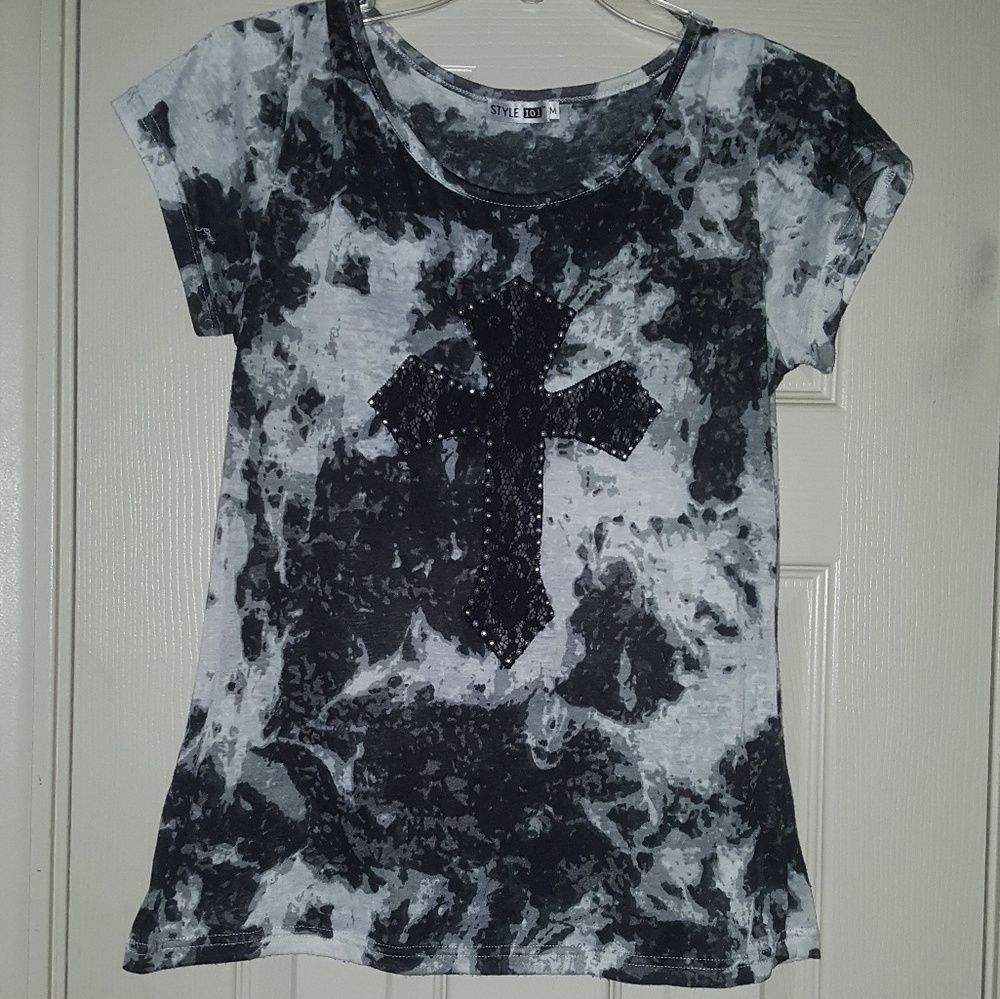 Style 101 Top with Cross